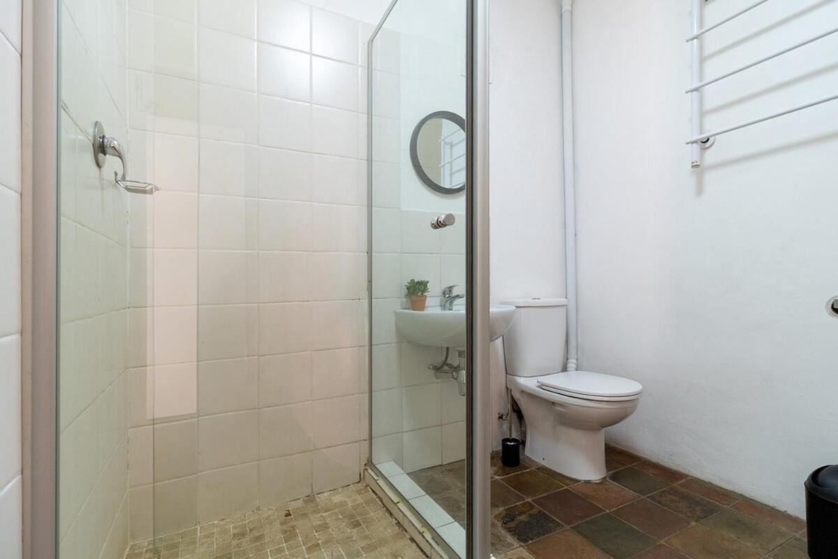 Funky Pet Friendly, 2-bedroom Escape, Bo-kaap Holiday home *